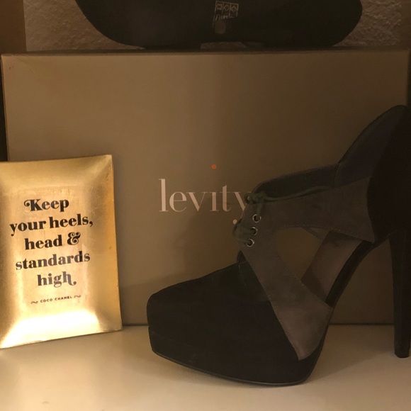 Amazing shoes size 7.5 - Picture 3 of 8